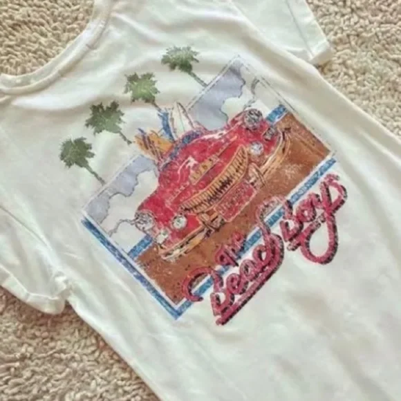 SOLD OUT The Beach Boys 1983 Tour Graphic Band Music Tee - Picture 5 of 7